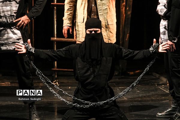 مستند نمایش «سرباز»