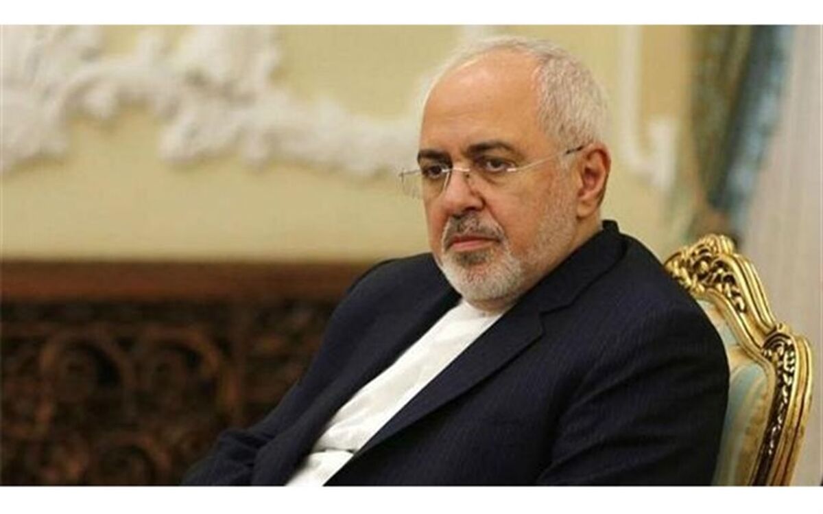 ظریف: حاج قاسم سلیمانی در صحنه دیپلماتیک هیچ وقت کم نمی‌آورد