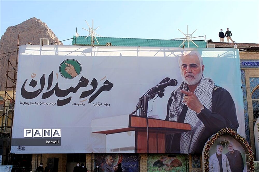 مراسم سالگرد سردار سلیمانی در گلزار شهدای کرمان