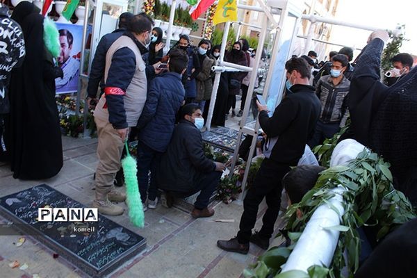 مراسم سالگرد سردار سلیمانی در گلزار شهدای کرمان