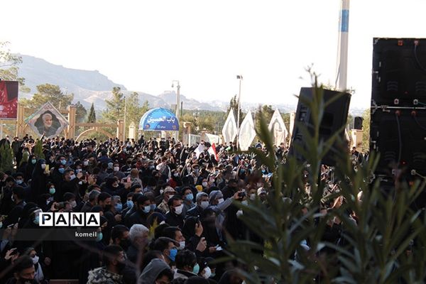 مراسم سالگرد سردار سلیمانی در گلزار شهدای کرمان