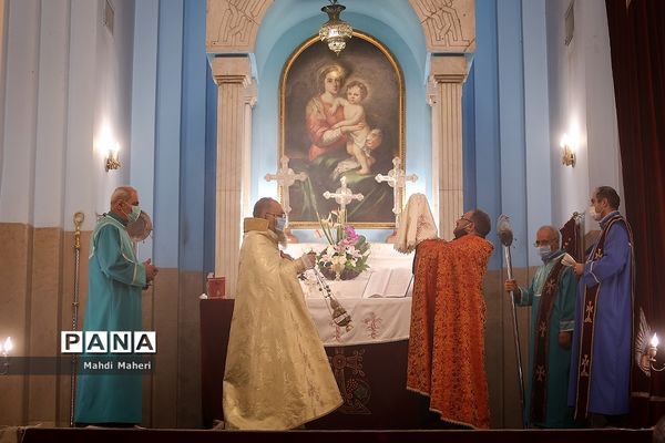 مراسم میلاد حضرت مسیح (ع)  در کلیسای گریگور لوساووریچ مقدس