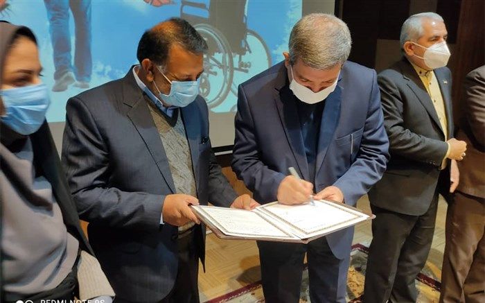 560 تبلت به دانش‌آموزان به دانش آموزان استثنایی سیستان و بلوچستان اهدا می‌شود