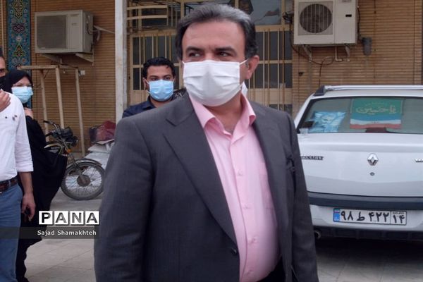 بازدید رئیس دانشگاه علوم پزشکی  اهواز از کوی منبع آب