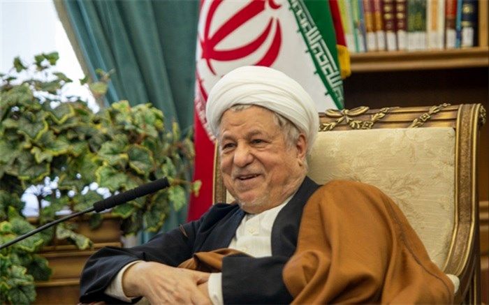 آیت‌الله هاشمی نقطه مقابل افراطی‌گری و پوپولیسم بود