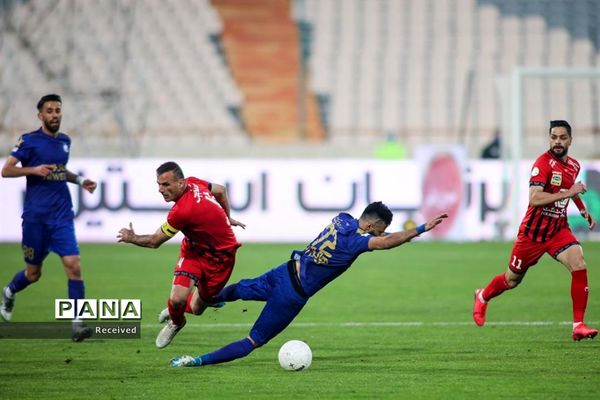 دیدار تیم‌های استقلال و پرسپولیس