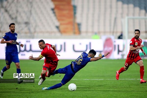 دیدار تیم‌های استقلال و پرسپولیس