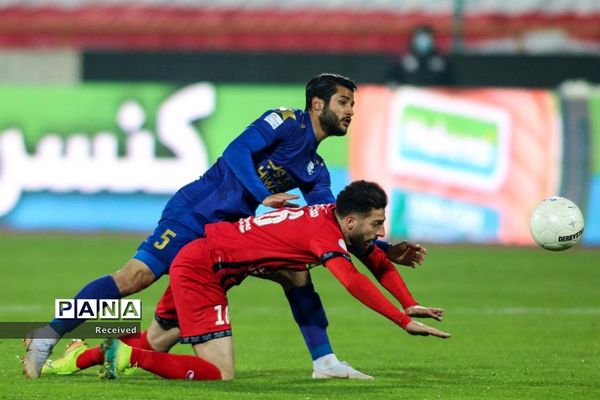 دیدار تیم‌های استقلال و پرسپولیس