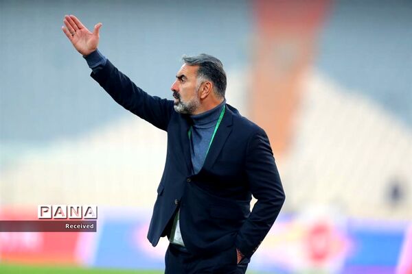 دیدار تیم‌های استقلال و پرسپولیس