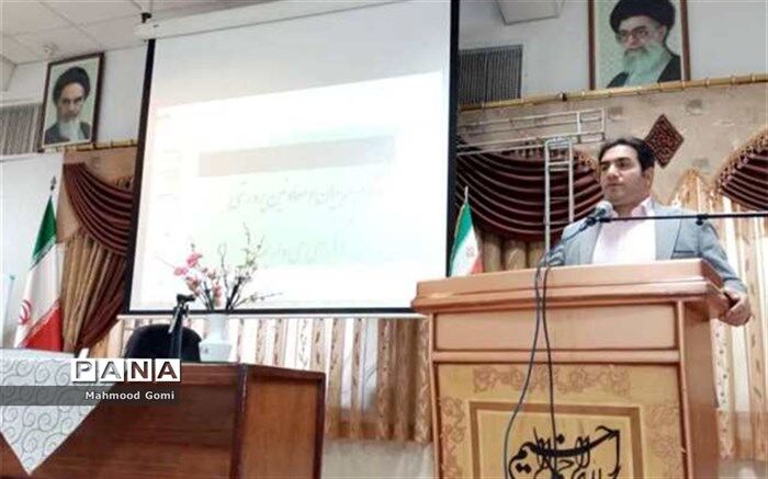 بررسی چالش‌های اجرای فعالیت‌های پرورشی در فضای مجازی در پیشوا