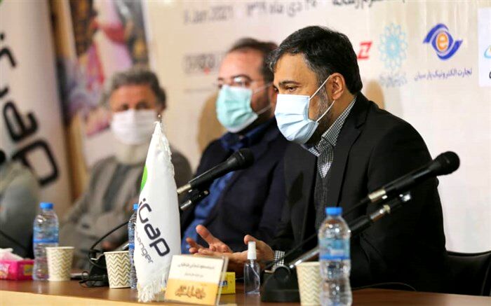 دبیر جشنواره استیکر: صداو سیما به مسائل فرهنگی دید تبلیغاتی دارد