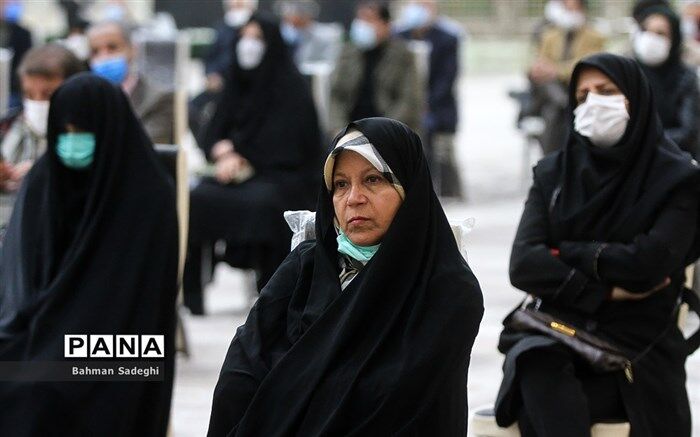 محسن هاشمی به فائزه نامه نوشت: «عذرخواهی کن و مانع تخریب پدر از سوی افراطیون شو»
