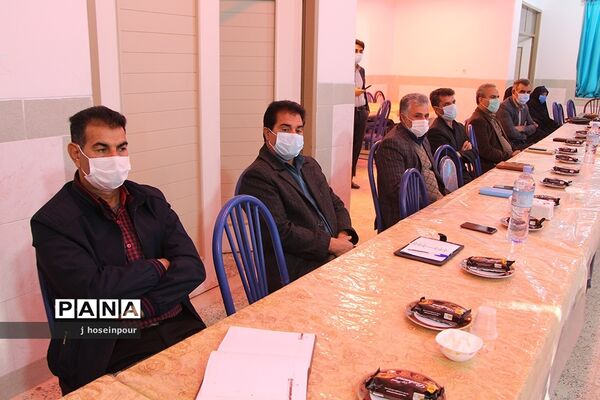 نشست مربیان سازمان دانش‌آموزی شهرستان خاتم