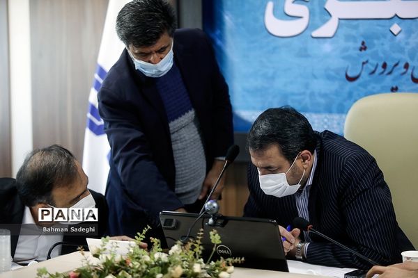 نشست خبری رئیس سازمان مدارس و مراکز غیردولتی و توسعه مشارکت‌های مردمی