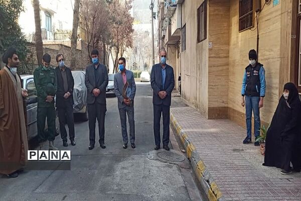 دیدارمسئولان آموزش و پرورش ناحیه یک ری با خانواده‌های معظم شهدای دفاع مقدس