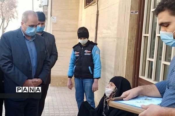 دیدارمسئولان آموزش و پرورش ناحیه یک ری با خانواده‌های معظم شهدای دفاع مقدس