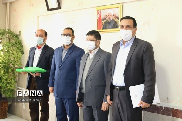تجلیل از همکاران برتردرحوزه پرورشی شهرقدس