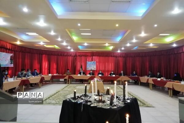 برگزاری جلسه شورای آموزش و پرورش باغبهادران