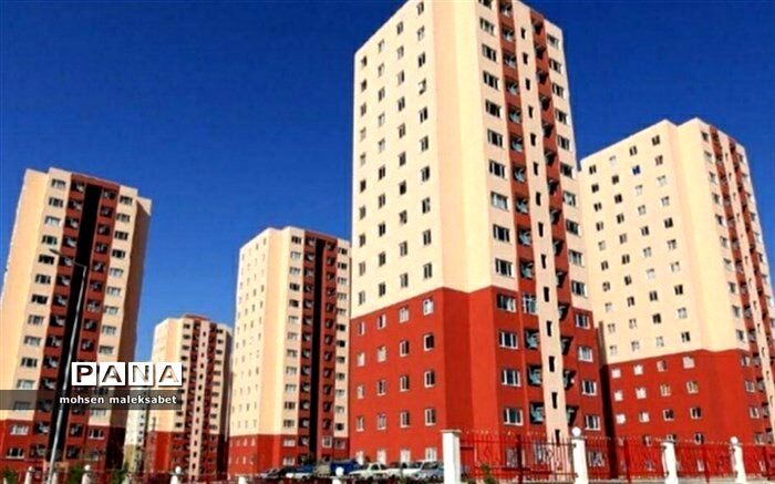آغاز تکمیل اطلاعات ثبت نام متقاضیان مسکن کارگری در استان یزد