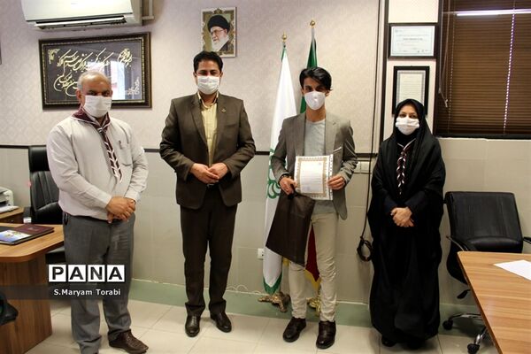 تجلیل از برگزیدگان جشنواره‌های سازمان دانش‌آموزی فارس در سال تحصیلی گذشته