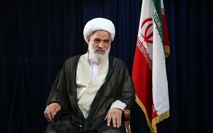 مفسدان باید بایکوت اجتماعی و فرهنگی شوند
