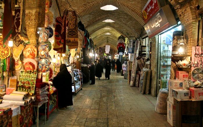 راسته‌های اصلی و فرعی بازار زنجان مرمت می‌شود