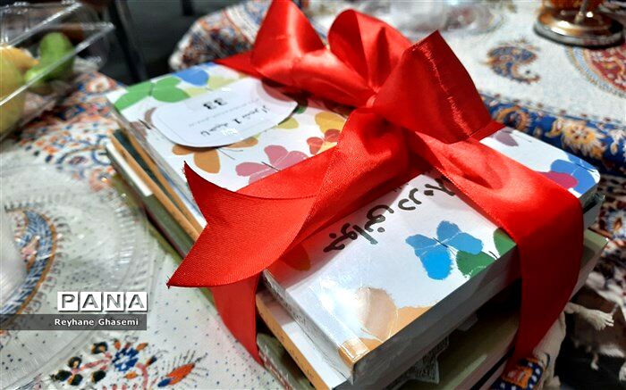 توزیع ۱۴ هزار جلد کتاب اهدایی به کانون های فرهنگی و تربیتی فارس