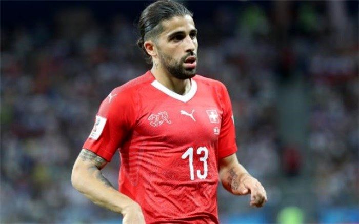 میلان با جدایی مدافع ملی‌پوش موافقت کرد