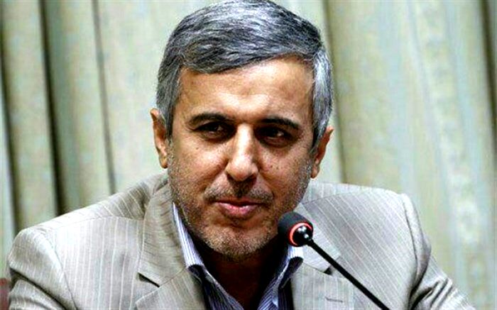عباسپور: با توجه به شرایط موجود نیازی به تهیه لباس فرم مدارس نیست