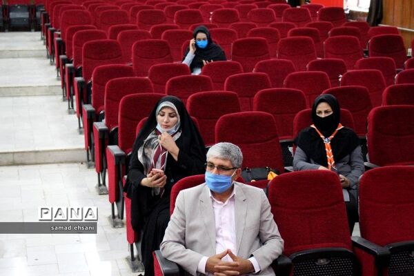 تجلیل از دانش‌آموزان پیشتاز فعال کهگیلویه و بویراحمد در عرصه فضای مجازی و شبکه شاد