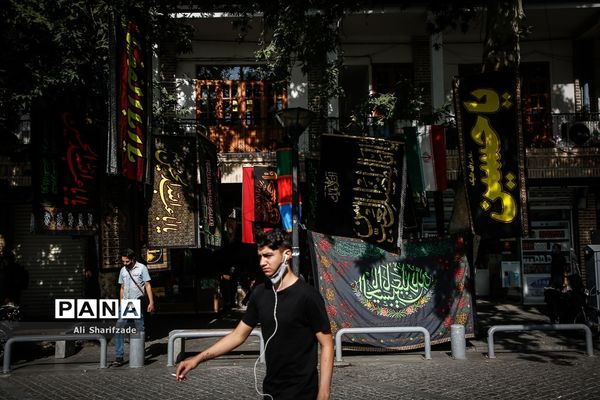 سیاهه فروشی ماه محرم در بازار تهران