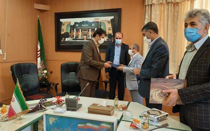 مراسم تودیع و معارفه رئیس سازمان دانش آموزی ناحیه یک شیراز