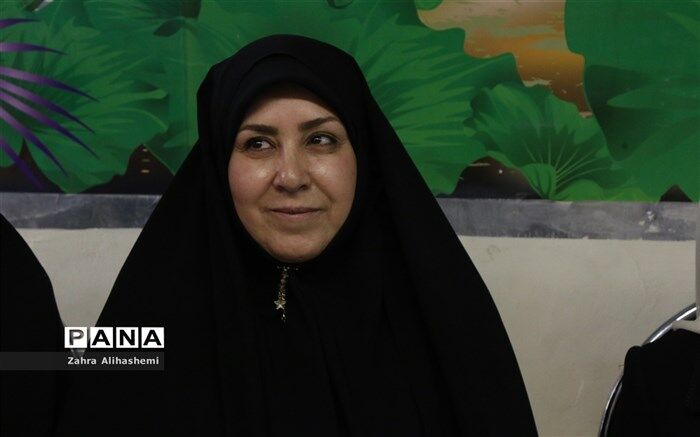 شهناز کریمی:30دانش آموز استثنایی شهر تهران و 4همکار در مسابقات قرآن، عترت و نماز حضور داشتند