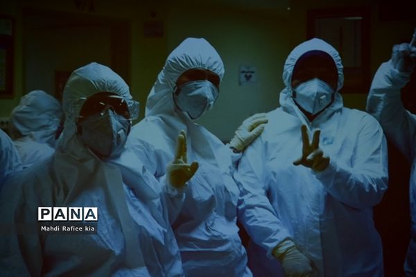 برگزارى مراسم روز پزشک جهت قدردانى از پزشکان فعال بخش‌هاى کرونایى آذربایجان شرقى