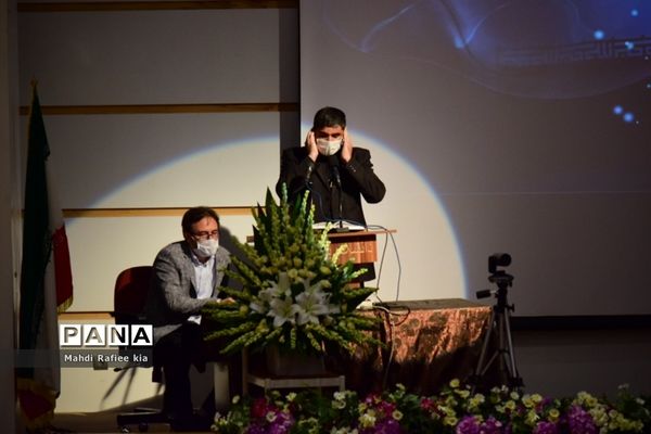 برگزارى مراسم روز پزشک جهت قدردانى از پزشکان فعال بخش‌هاى کرونایى آذربایجان شرقى