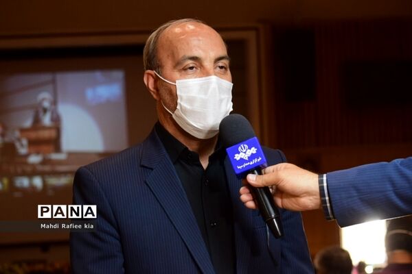 برگزارى مراسم روز پزشک جهت قدردانى از پزشکان فعال بخش‌هاى کرونایى آذربایجان شرقى