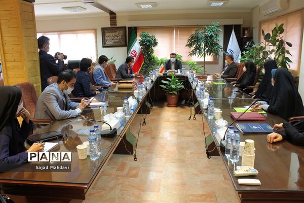 دیدار نمایندگان مجلس دانش‌آموزی مازندران با استاندار