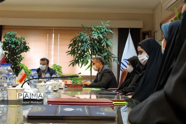 دیدار نمایندگان مجلس دانش‌آموزی مازندران با استاندار