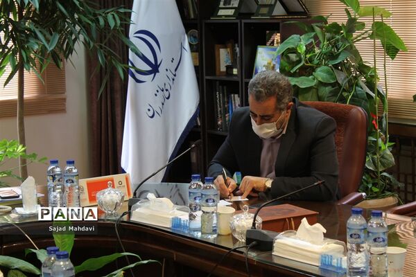 دیدار نمایندگان مجلس دانش‌آموزی مازندران با استاندار
