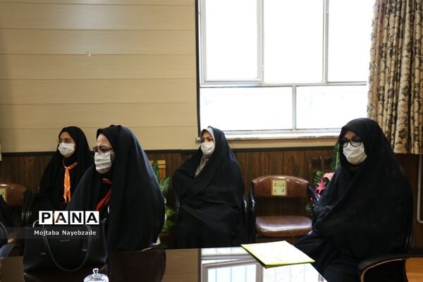 مراسم تجلیل فعالان سازمان دانش آموزی قوچان