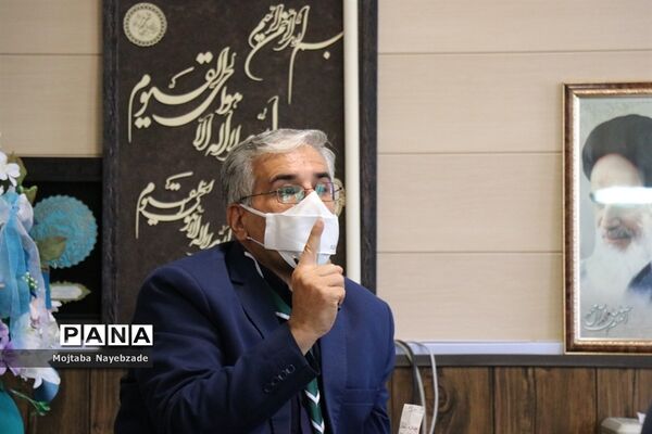 مراسم تجلیل فعالان سازمان دانش آموزی قوچان