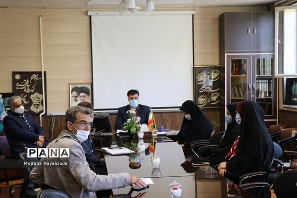 مراسم تجلیل فعالان سازمان دانش آموزی قوچان