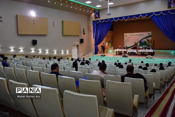 برگزارى نشست خبرى و مطبوعاتى رئیس سازمان جهاد کشاورزى آذربایجان شرقى با اصحاب رسانه به مناسبت هفته دولت