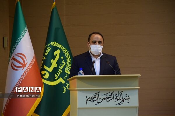 برگزارى نشست خبرى و مطبوعاتى رئیس سازمان جهاد کشاورزى آذربایجان شرقى با اصحاب رسانه به مناسبت هفته دولت