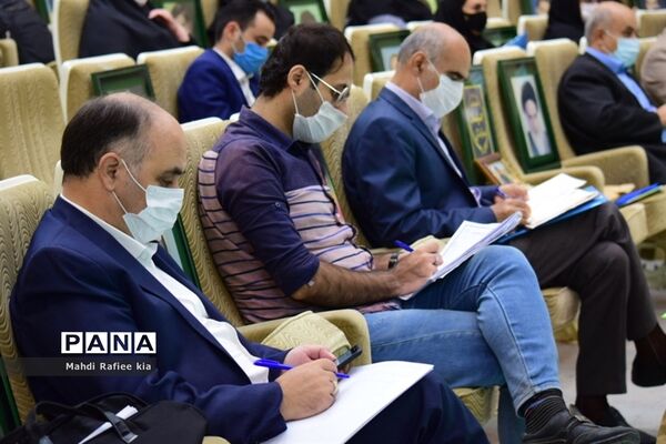 برگزارى نشست خبرى و مطبوعاتى رئیس سازمان جهاد کشاورزى آذربایجان شرقى با اصحاب رسانه به مناسبت هفته دولت