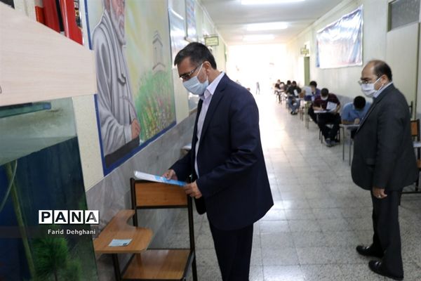 بازدید مدیرکل آموزش و پرورش خراسان رضوی از روند برگزاری کنکور ۹۹ در مشهد