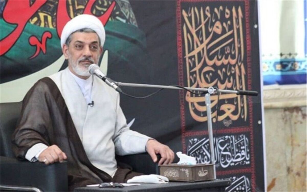 معضلات اجتماعی با استفاده از مکتب امام حسین(ع) رفع می‌شود