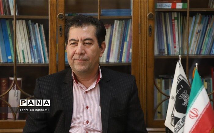 شفیع پور: در آموزش مجازی، سوادآموز در کنار سوادپایه؛ مهارت و سواددیجیتالی پیدا می کند