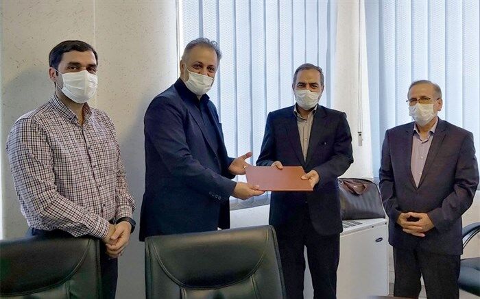 امضا تفاهم نامه همکاری در تامین تبلت های دانش آموزی مورد نیاز وزارت آموزش و پرورش