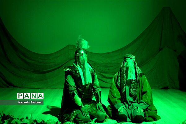 اجرای نمایش حنای خون